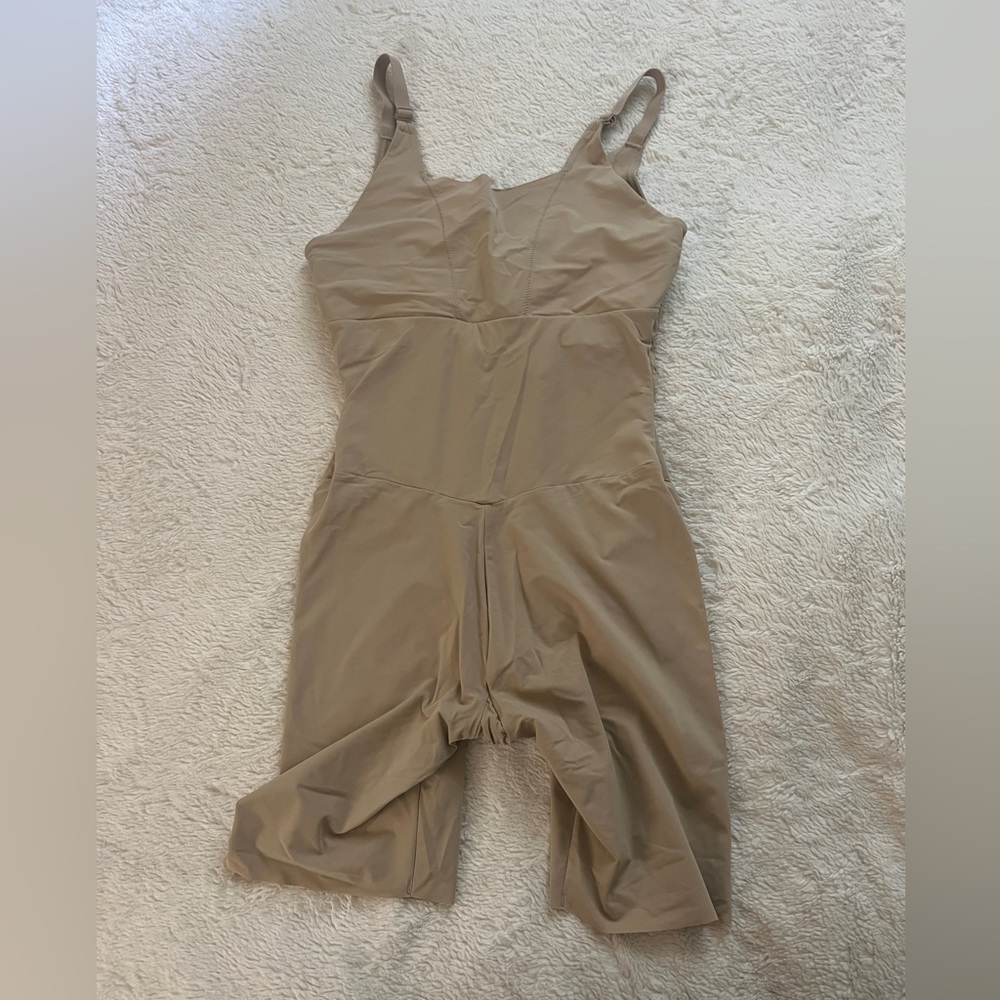 Maiden form shapewear.
